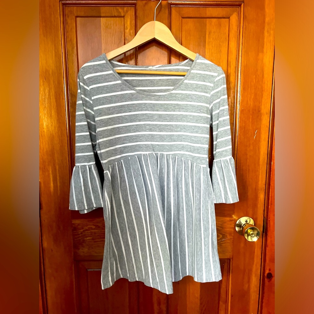 Women’s maternity top size small gray and white stripes with 3/4 bell sleeves